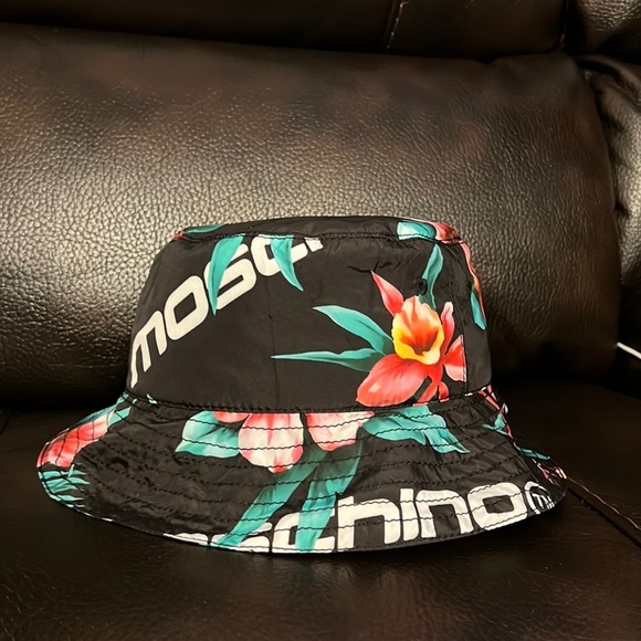 FINAL DROP / SALE!!! Moschino unisex floral print logo bucket hat NWT - Picture 2 of 6